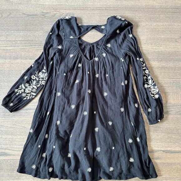 Free People Sweet Tennessee Mini Swing Dress-Size Medium-Black - Picture 7 of 11